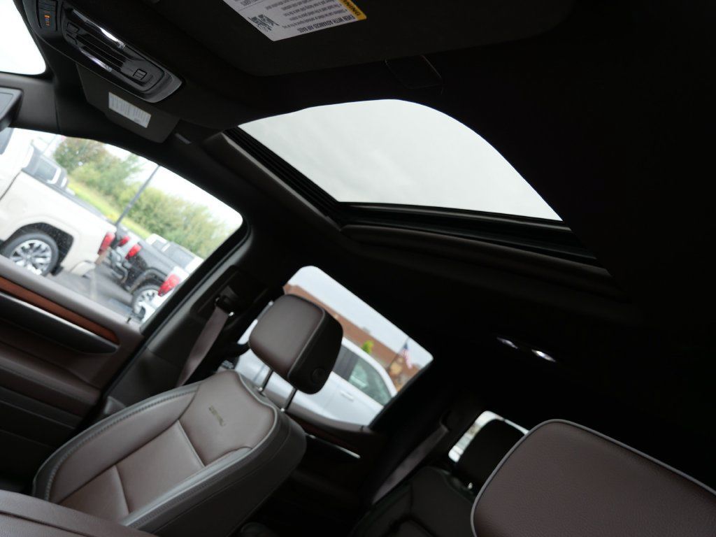 Used 2023 GMC Sierra 1500 Denali AWD/4WD image 14