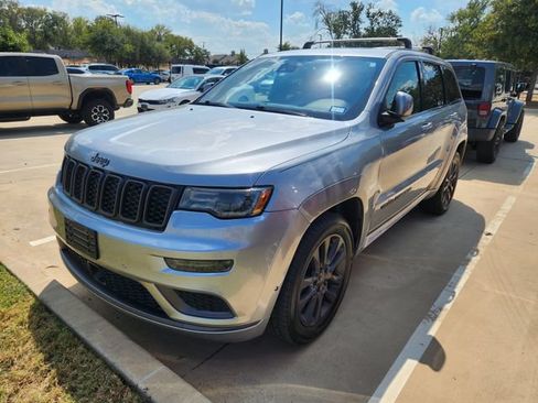 Used 2019 Jeep Grand Cherokee High Altitude RWD image 2