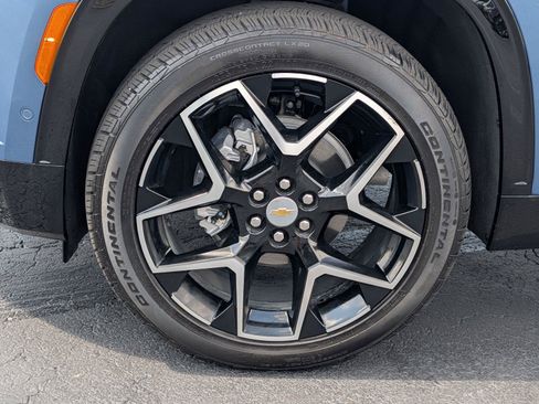 Used 2026 Chevrolet Traverse High Country w/ LPO, Floor Liner Package FWD image 9