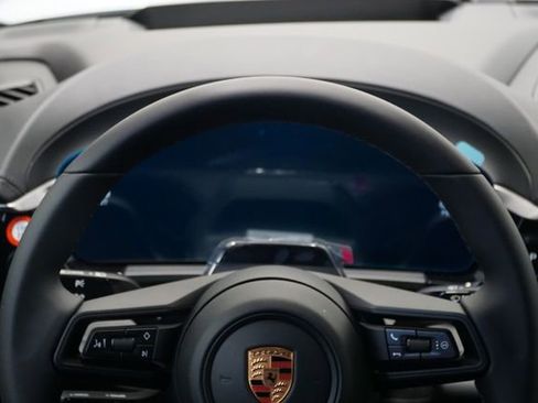 New 2026 Porsche Macan 4S Electric image 18