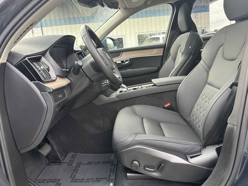 Certified 2025 Volvo XC90 B6 Plus image 20