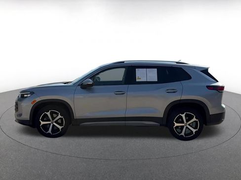 Used 2026 Volkswagen Tiguan SE AWD/4WD image 7