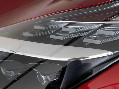 Used 2025 Aston Martin DB12 Convertible image 47