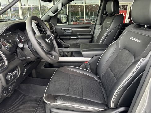 Used 2025 RAM 1500 Laramie w/ Sport Appearance Package AWD/4WD image 15
