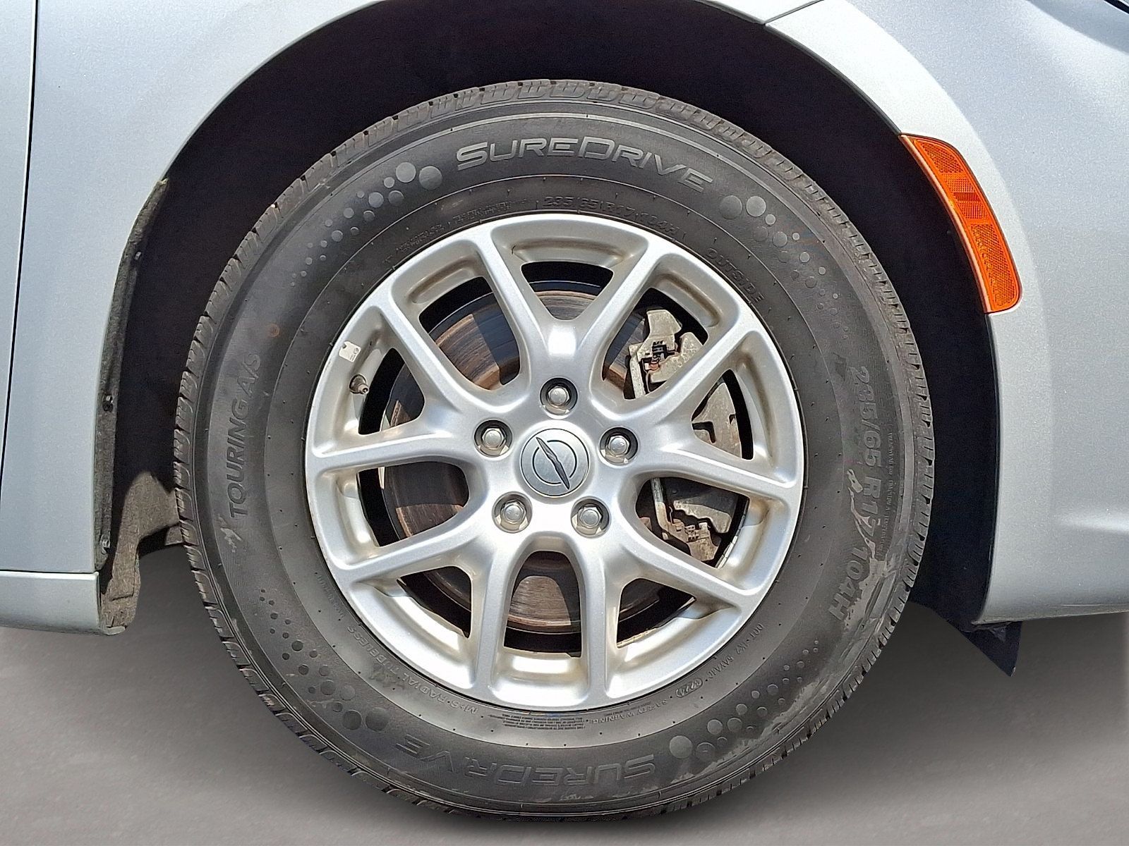 Used 2023 Chrysler Pacifica Touring-L FWD image 8