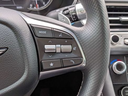 Used 2026 Genesis G70 2.5T RWD image 29
