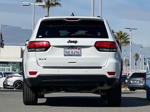 Used 2021 Jeep Grand Cherokee Freedom Edition image 5
