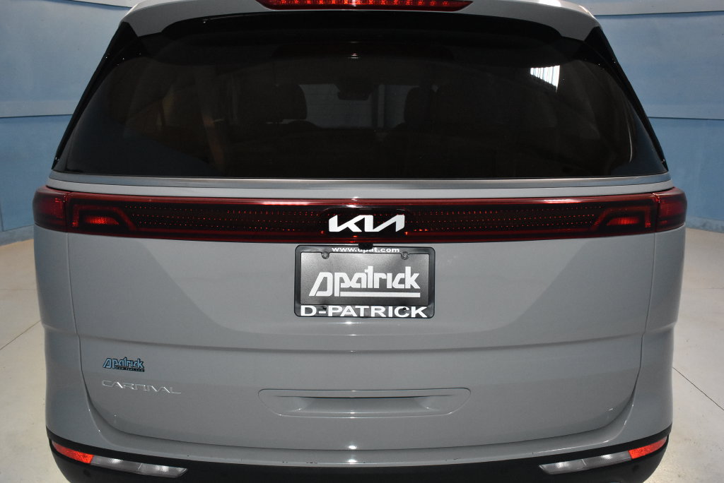 Used 2024 Kia Carnival SX FWD image 32