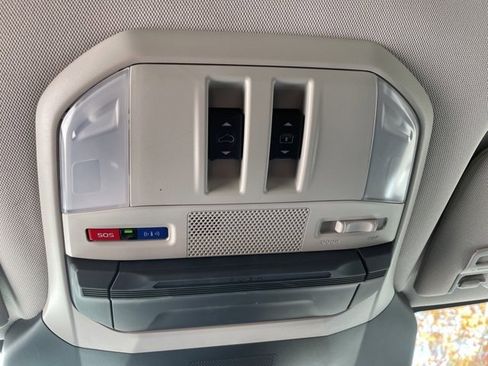 Used 2023 Subaru Ascent Touring image 30