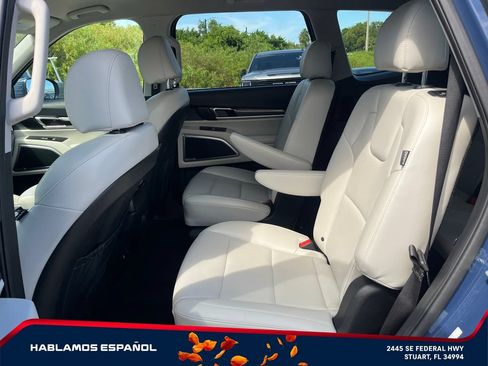Used 2024 Kia Telluride S FWD image 13