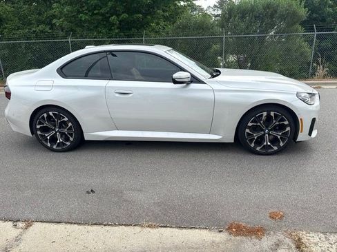 Certified 2025 BMW 230i Coupe w/ Premium Package RWD image 11