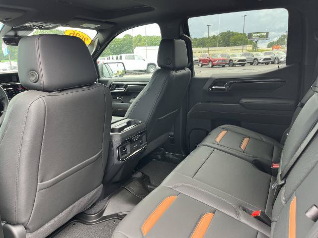 New 2026 GMC Sierra 1500 AT4 w/ AT4 Premium Package AWD/4WD image 4