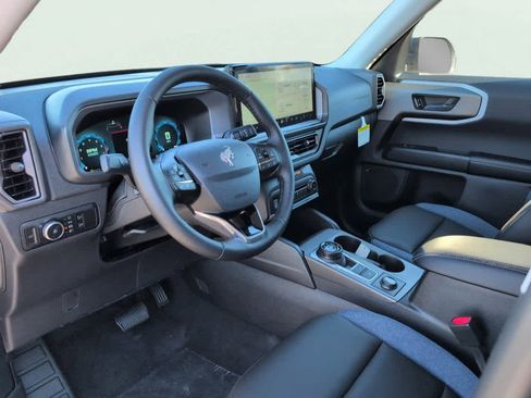 New 2025 Ford Bronco Sport Outer Banks w/ Outer Banks Tech Package+ AWD/4WD image 8