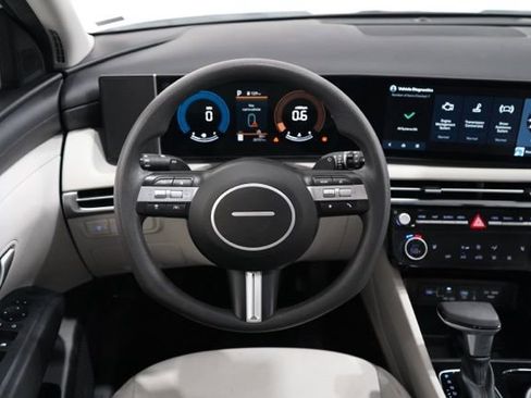 Used 2025 Hyundai Tucson SEL image 14