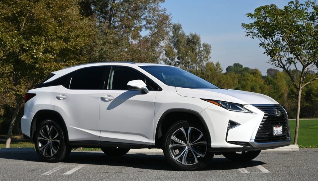 Used 2017 Lexus RX 350 FWD w/ Premium Package image 3