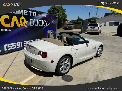 Used 2004 BMW Z4 3.0i RWD image 3