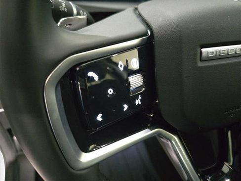 Used 2024 Land Rover Discovery Sport S image 19