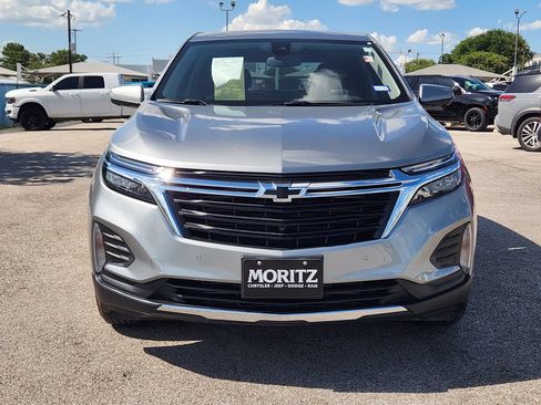 Used 2023 Chevrolet Equinox LT FWD image 2