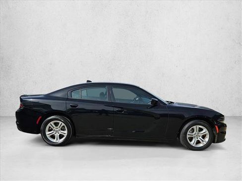 Used 2023 Dodge Charger SXT image 4