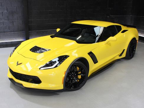 Used 2017 Chevrolet Corvette Z06 image 5