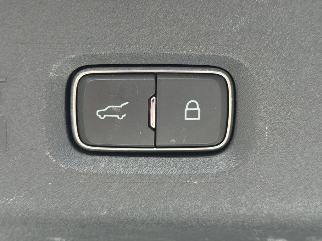 Used 2025 Ford Expedition Tremor AWD/4WD image 21