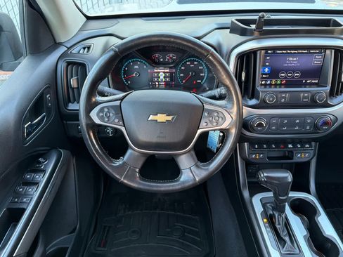 Used 2019 Chevrolet Colorado ZR2 image 16