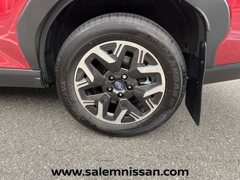 Used 2025 Subaru Forester Premium AWD/4WD image 29