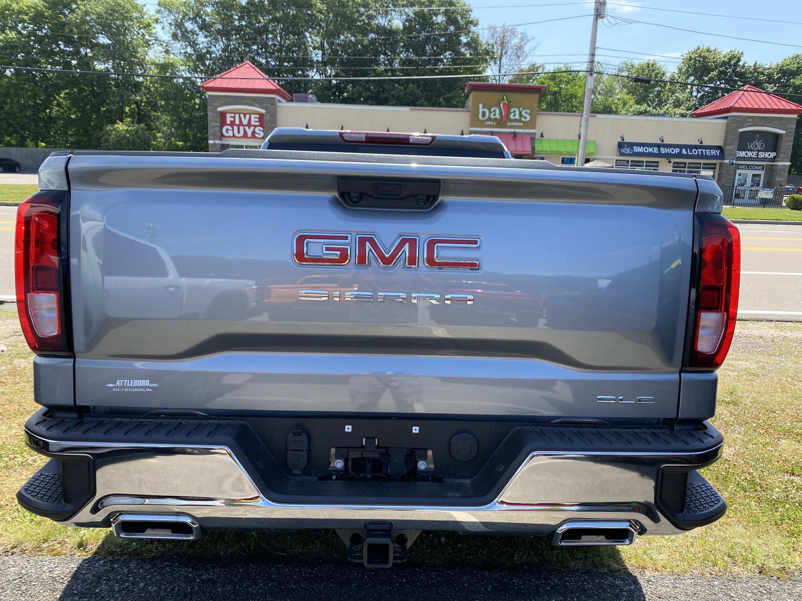 Used 2026 GMC Sierra 1500 SLE AWD/4WD image 7