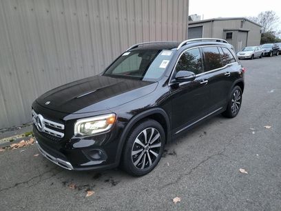 Used 2023 Mercedes-Benz GLB 250 4MATIC w/ Premium Package