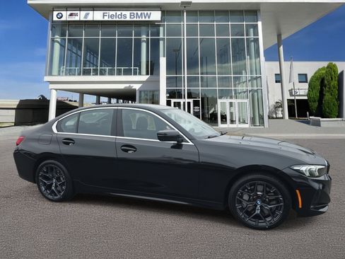 Used 2025 BMW 330i Sedan image 1