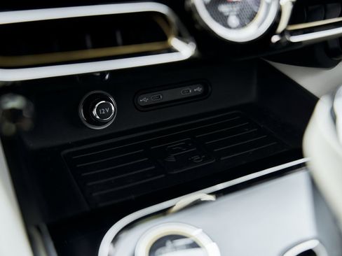 Used 2025 Bentley Flying Spur Plug-In Hybrid image 77