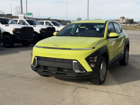New 2026 Hyundai Kona SE image 13