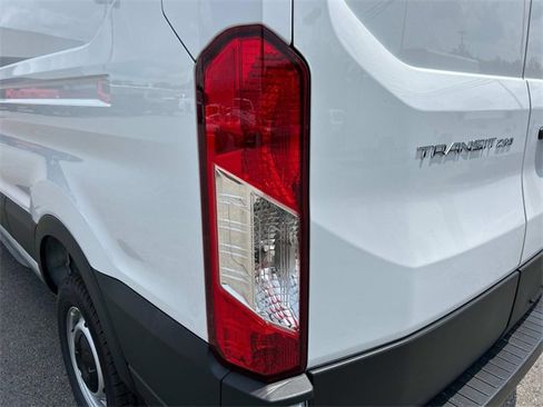 New 2025 Ford Transit 250 148 Medium Roof image 11