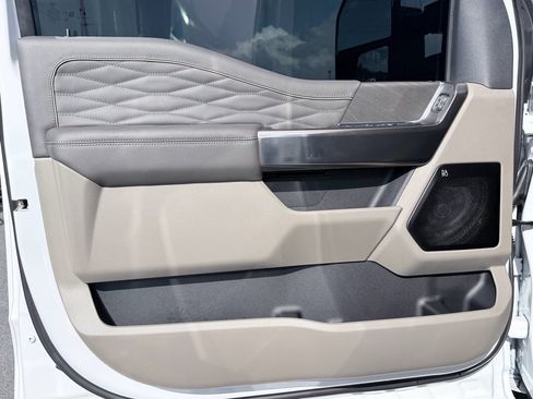 Used 2026 Ford F250 Platinum w/ Platinum Plus Package image 35