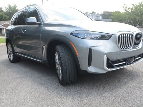Used 2026 BMW X5 xDrive40i AWD/4WD image 10