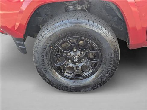 Used 2022 Toyota Tacoma SR5 RWD image 29