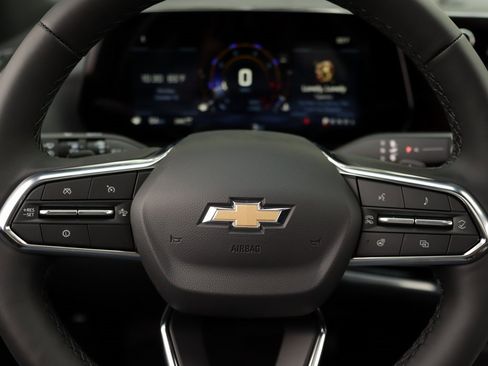 New 2026 Chevrolet Equinox LT w/ Convenience Package II image 11