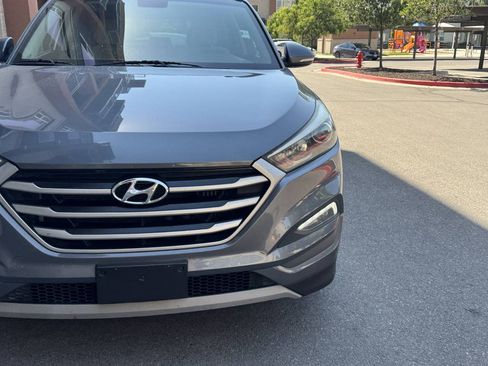 Used 2017 Hyundai Tucson Value AWD/4WD image 11