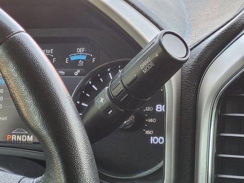 Used 2020 Ford F350 Lariat w/ Lariat Ultimate Package image 24