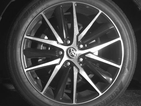 Used 2023 Toyota Camry SE AWD/4WD image 9