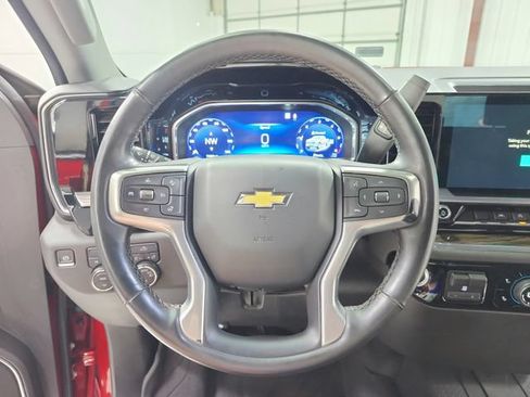 Used 2023 Chevrolet Silverado 1500 LT AWD/4WD image 23