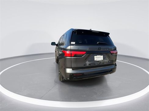 Used 2024 Toyota Sequoia Platinum image 7