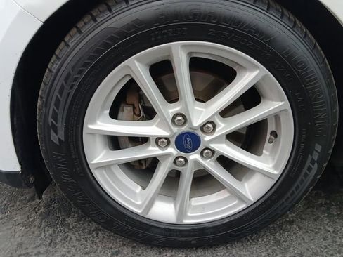 Used 2018 Ford Focus SE image 26