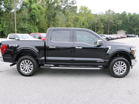 Used 2024 Ford F150 Lariat w/ Bed Utility Package AWD/4WD image 9