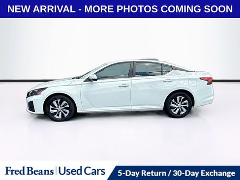 Used 2023 Nissan Altima 2.5 S image 4