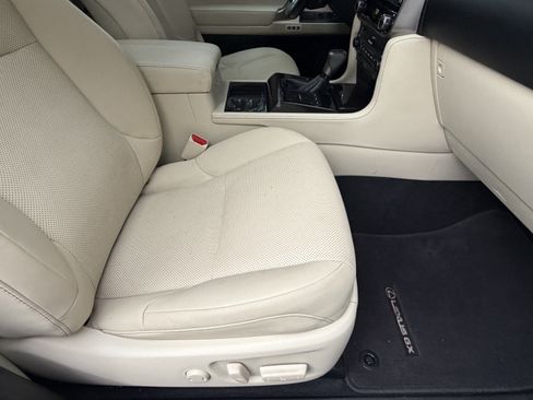 Used 2023 Lexus GX 460 Premium AWD/4WD image 45