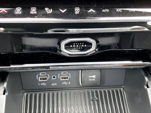 New 2026 Jeep Grand Cherokee Laredo image 19