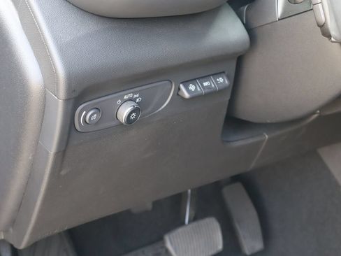 Used 2022 Buick Envision Avenir w/ Technology Package II FWD image 25
