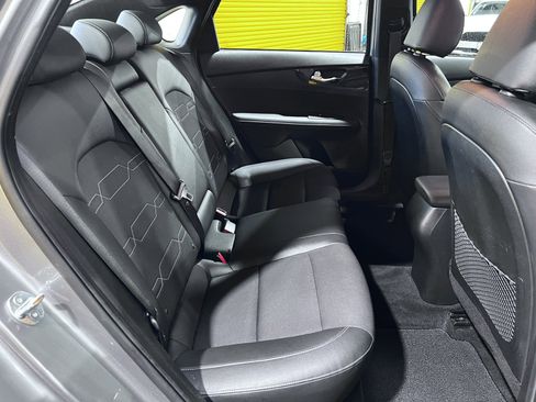 Used 2024 Kia Forte GT-Line image 17