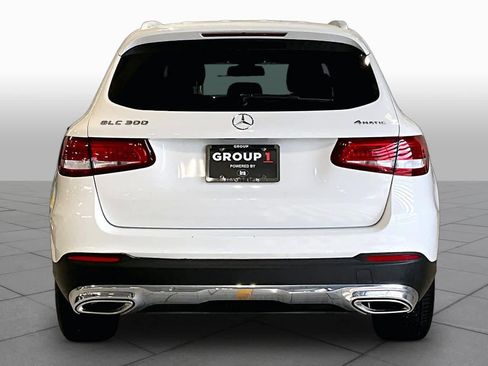 Used 2019 Mercedes-Benz GLC 300 4MATIC image 5